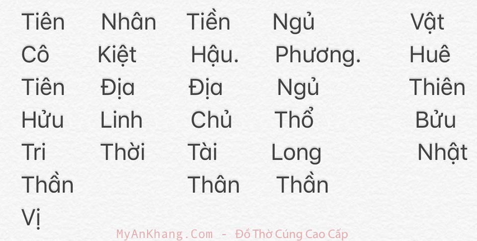 Hàng chữ trên bàn thờ thần tài ông địa