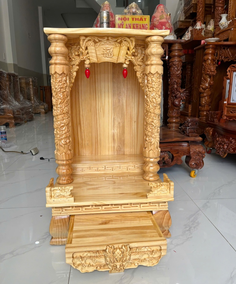 Mẫu bàn thờ Ông Địa gỗ thông tự nhiên