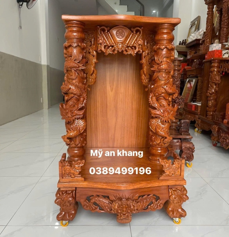 Mẫu bàn thờ Ông Địa gỗ tự nhiên 