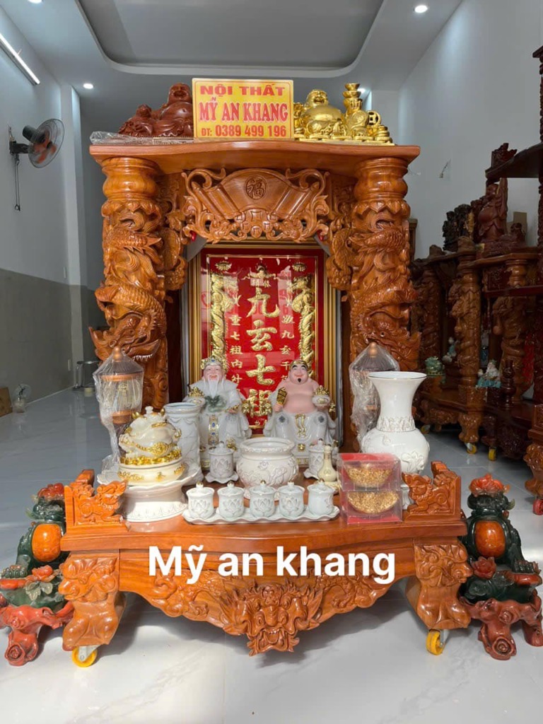 Bàn thờ Thần Tài Ông Địa