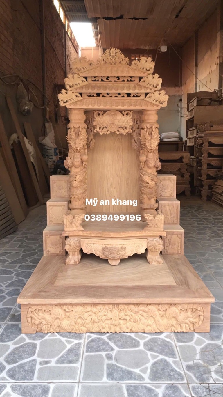 Bàn thờ Thần Tài Ông Địa được sản xuất từ Gỗ Cao Cấp