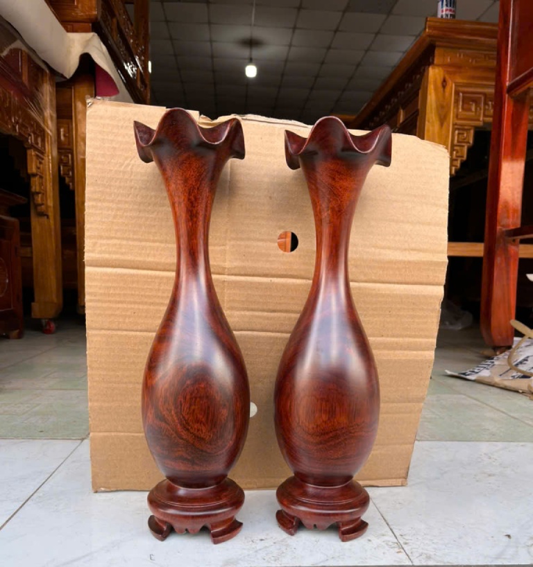Bình tỳ bà gỗ lim đẹp