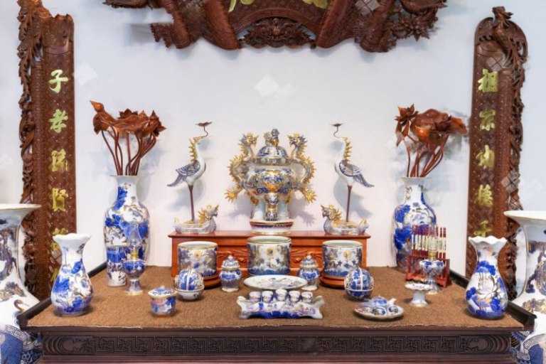 Vị trí đặt 3 hũ Gạo Muối Nước trên bàn thờ gia tiên