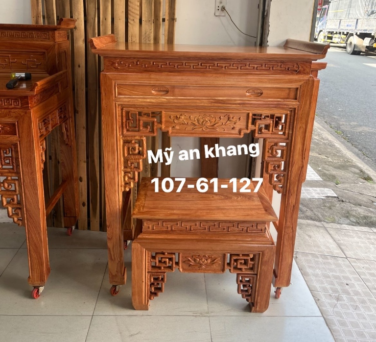 Bàn thờ gia tiên 1 tầng kèm bàn nhỏ gỗ hương