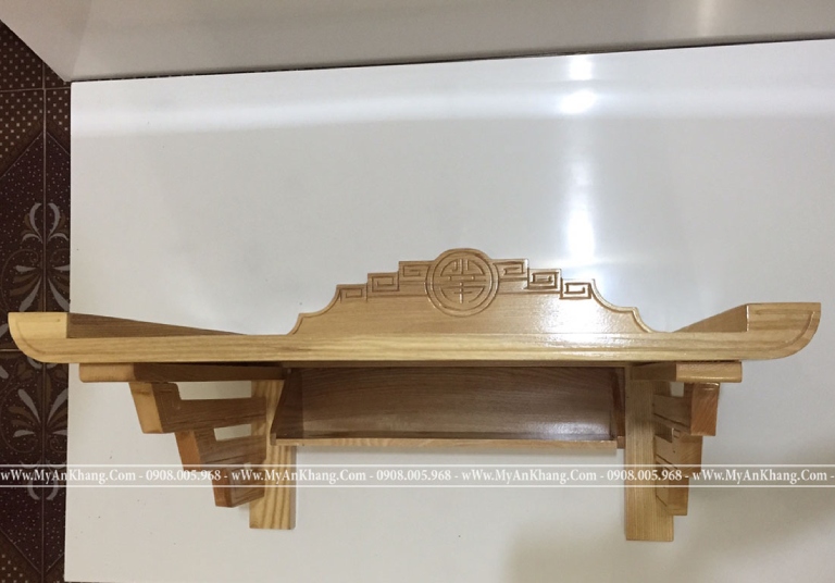 Bàn thờ Phật Quan Âm treo tường dáng triện gỗ sồi TPHCM