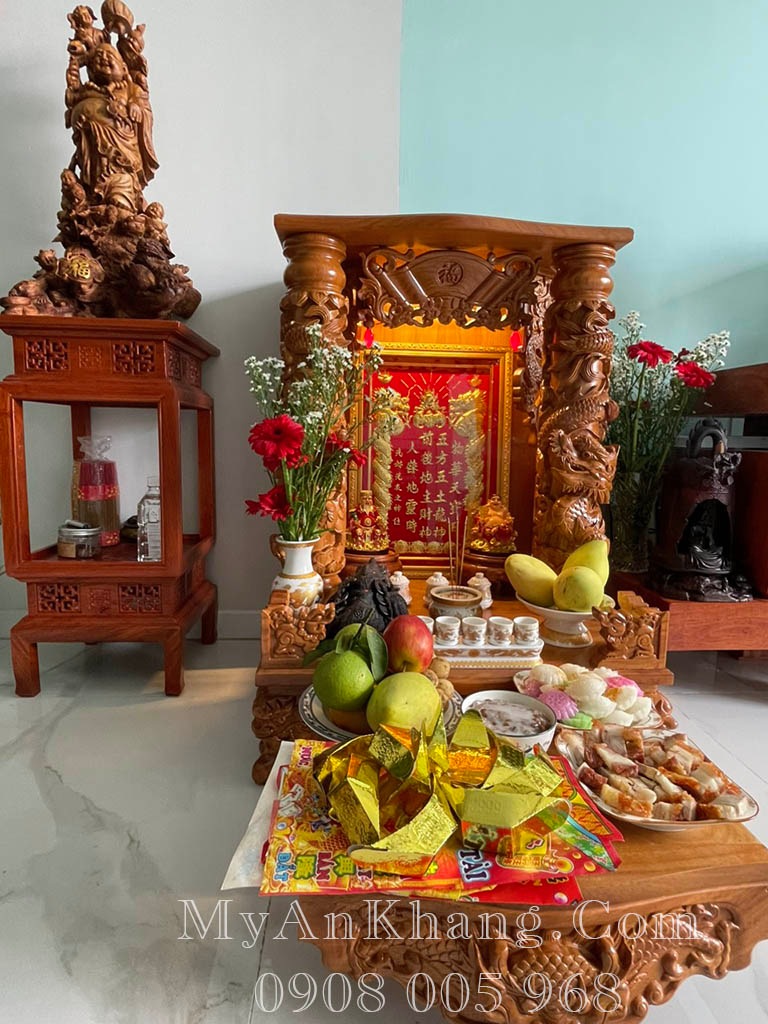 Chuẩn bị mâm cúng lập bàn thờ Thần Tài
