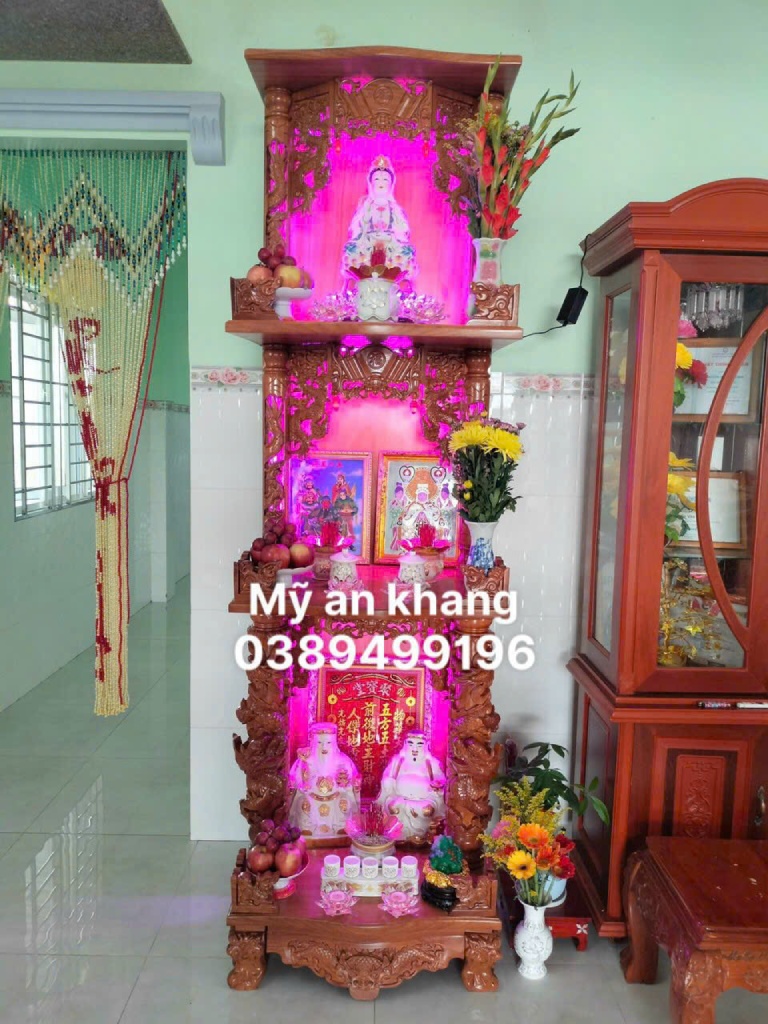 Bày bàn thờ Thần Tài 3 tầng đẹp