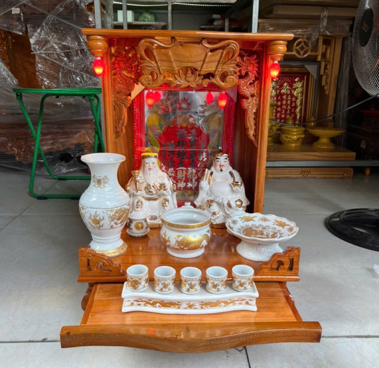 Trọn Bộ Bàn Thờ Ông Địa Thần Tài Gỗ Xoan Đào Chất Lượng