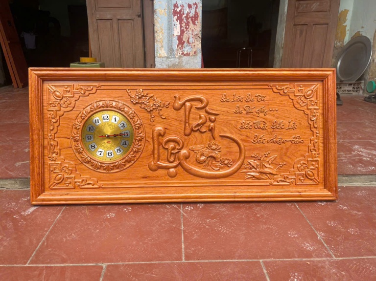 Đồng hồ tranh gỗ hương chữ Tài Lộc
